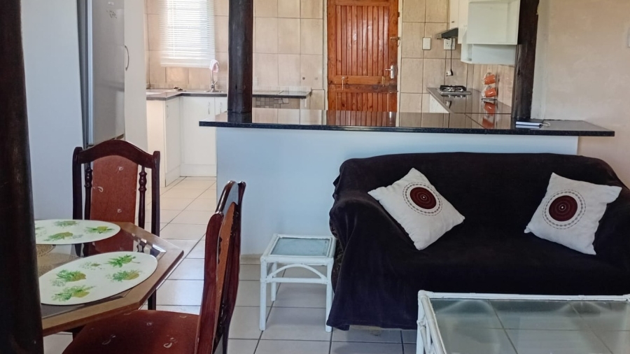 To Let 2 Bedroom Property for Rent in Cove Rock Eastern Cape